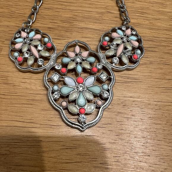 Lot Of Three Necklaces, Flowers, Stone, Chunky, Costume Jewelry Colorful - Picture 5 of 10